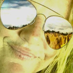 Meet your Posher, Rebecca